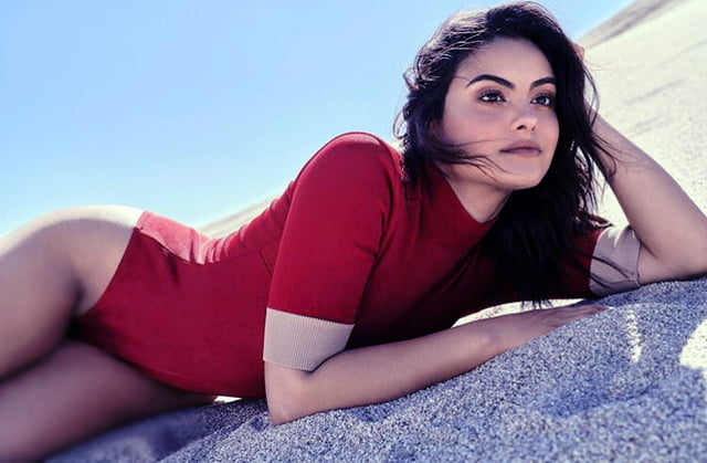 Camila Mendes