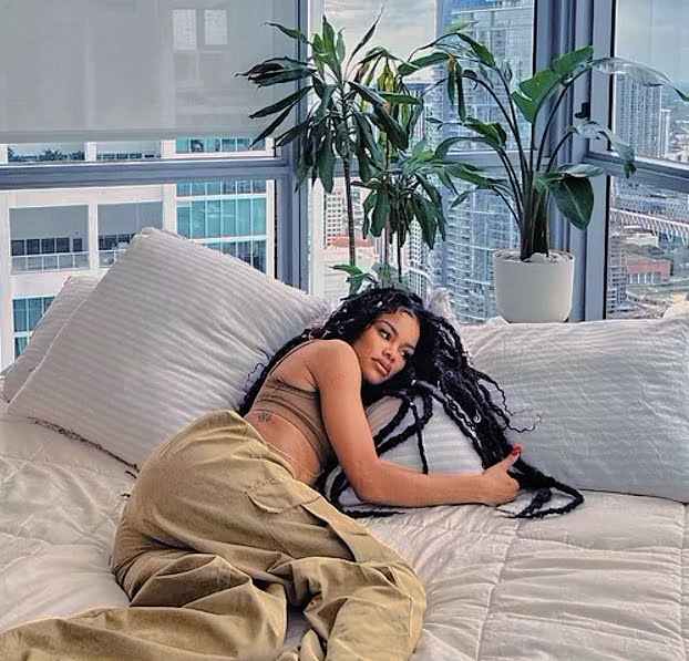 Teyana Taylor Flaunts Fit Figure